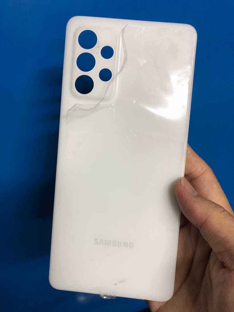 Nắp Lưng, Lưng Sau Samsung Galaxy A72 Chính Hãng được làm bằng chất liệu nhựa cao cấp, thay thế cho nắp lưng cũ bị trầy hoặc bể